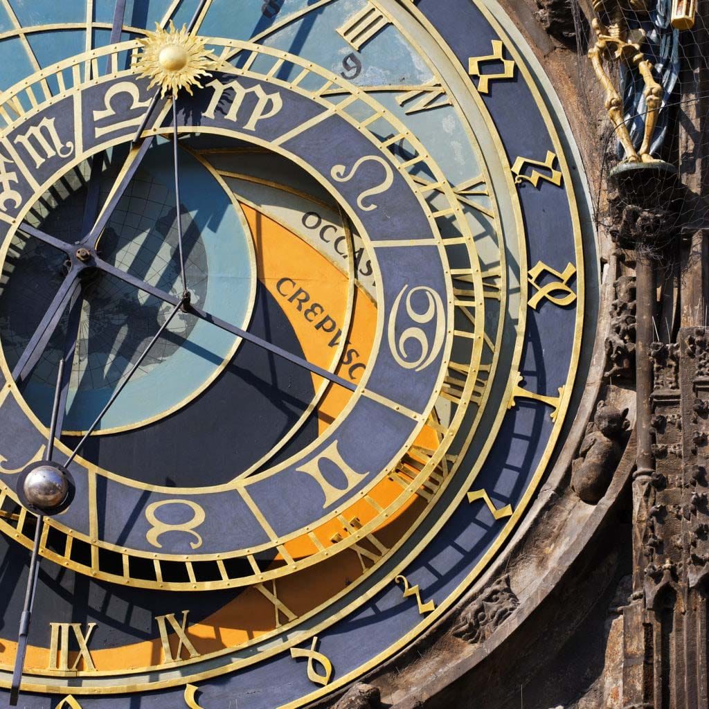 Horloge illustrant la planification d'un projet